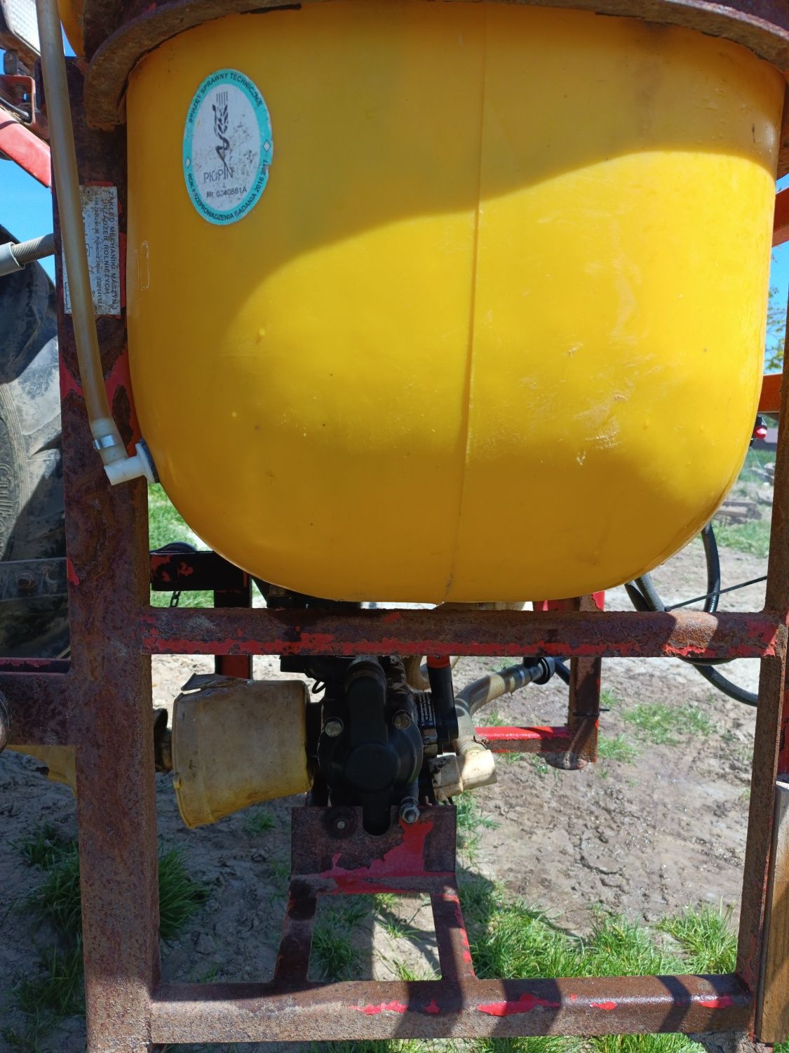 Lance 12 m. Pompa P-120 i opryskiwacz biardzki
