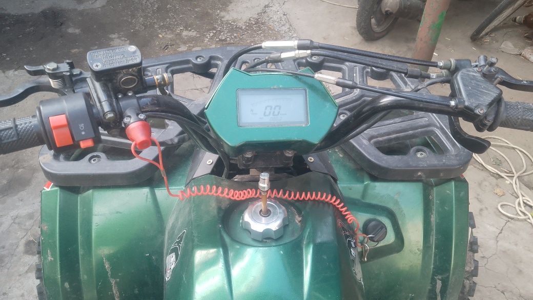Продам квадроцикл 120 кубиків