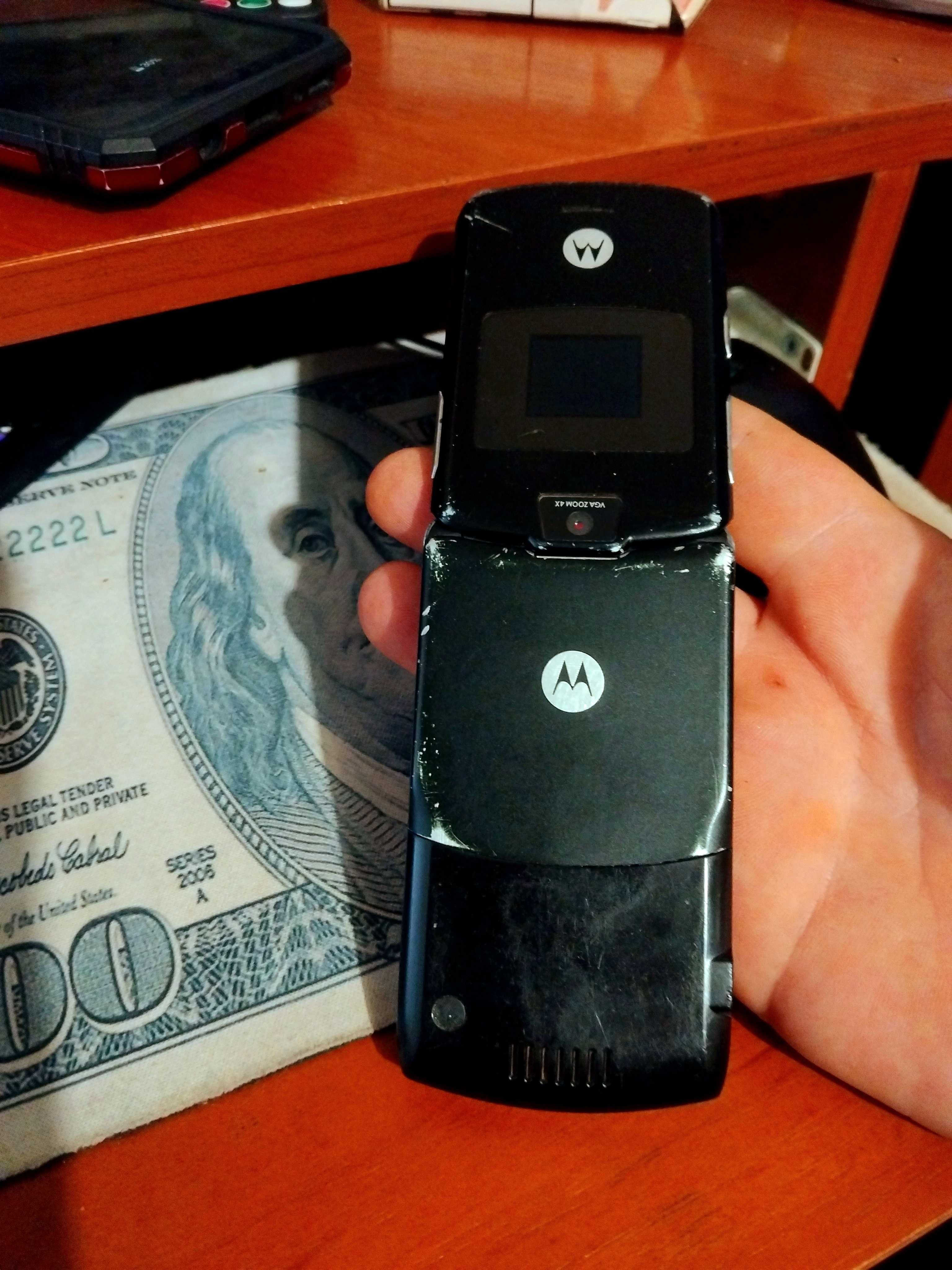 motorola razr v3i motorola razr v3 2шт