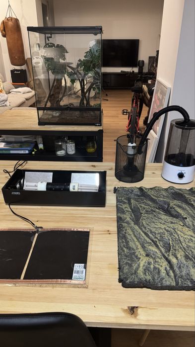 Mesa estante Rack c/ rodas prateleiras p/ Terrario 84cm X 54 x 88cm