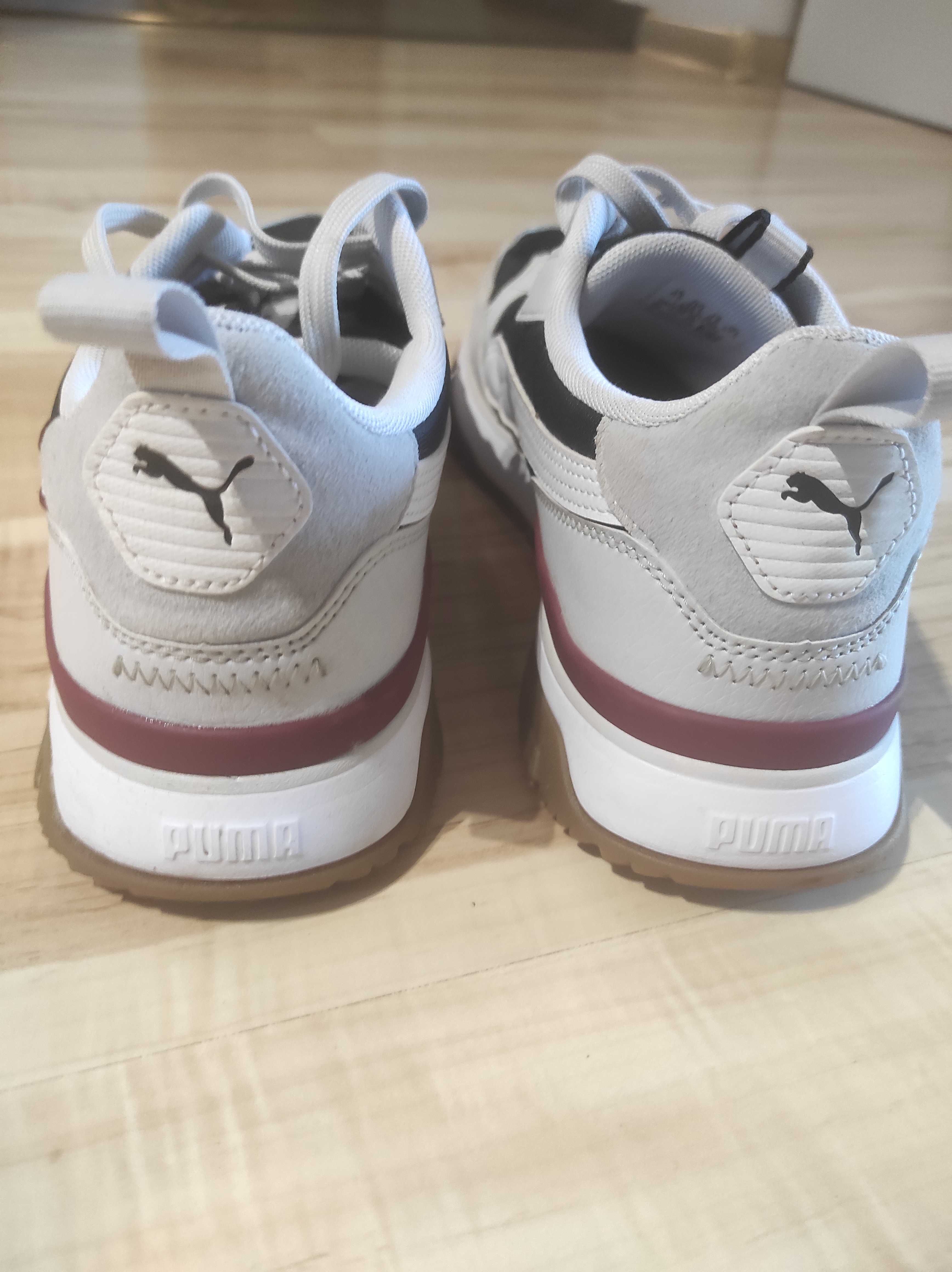 Sneakersy PUMA 42.5