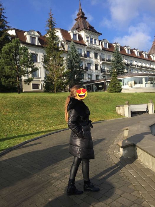 Зимовий плащ з кролячим хутром