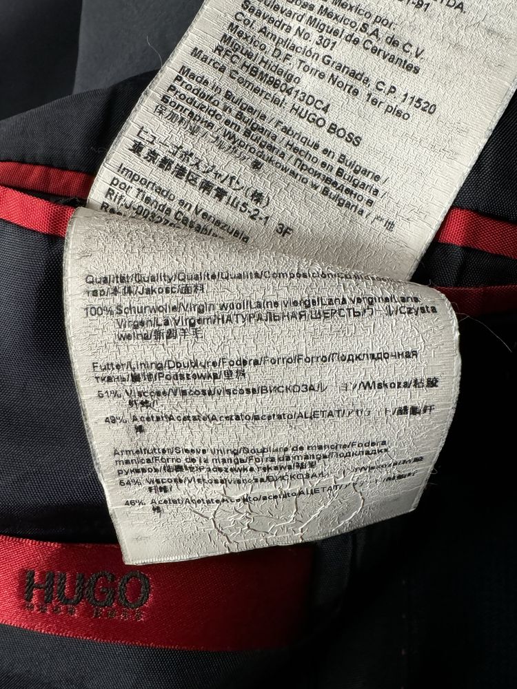 Hugo Boss granatowa wełniana marynarka w delikatną kratkę 50