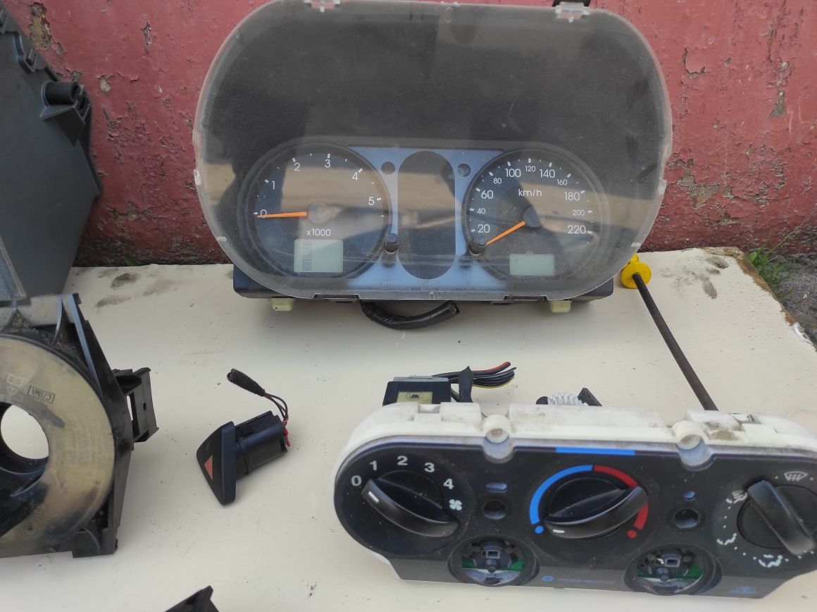 Перемикач форд фієста МК6 ford fiesta MK6