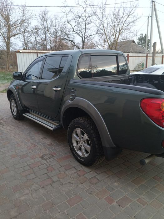 Продам Mitsubishi l200
