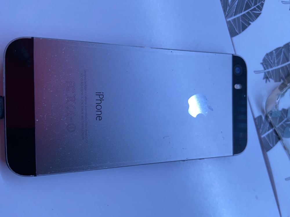 IPhone 5s w super stanie srebrny 16 GB