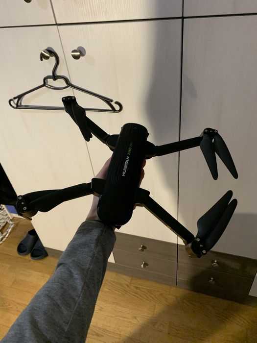 Дрон Zino Pro Hubsan повна комплектація
