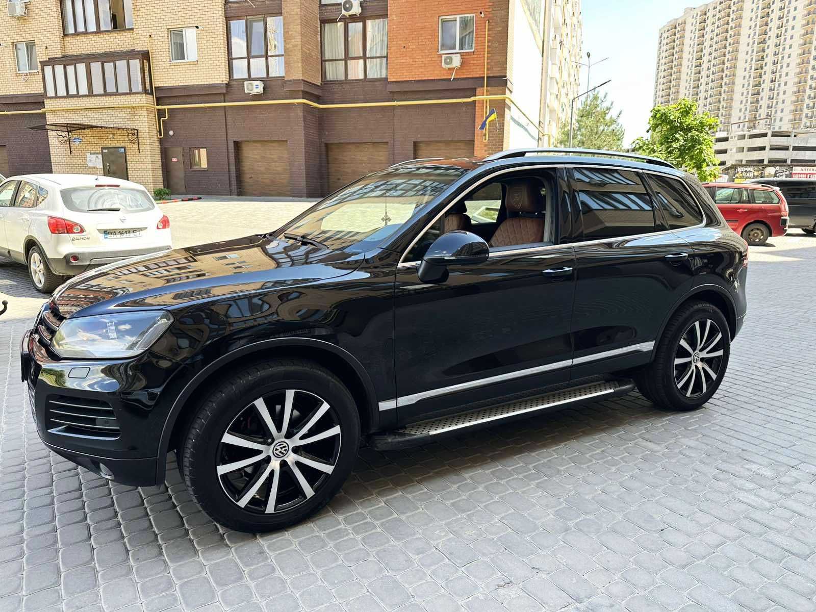Официальный VW Touareg 4WD 3.0 TDI 2012 год