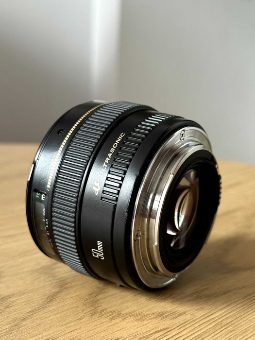 Об'єктив Canon EF 50 mm f/1.4 USM
