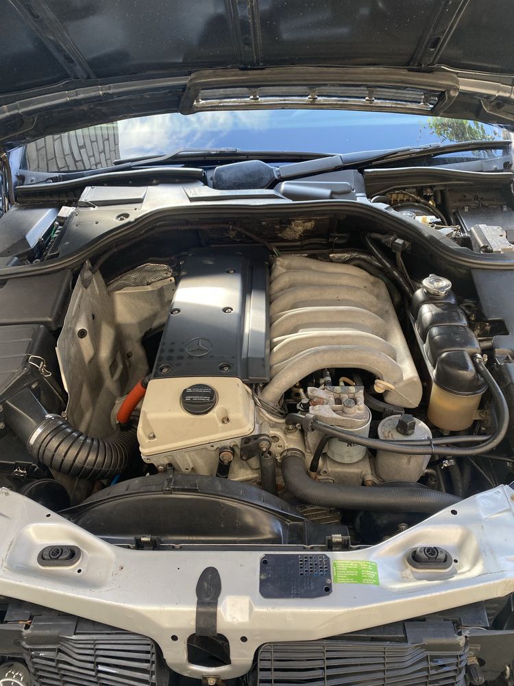 легендарный Мерседес w140