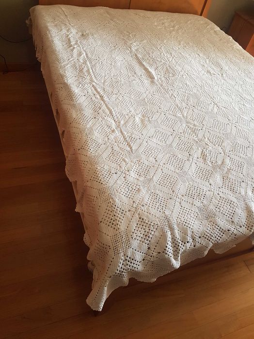 Colcha em renda para cama de casal