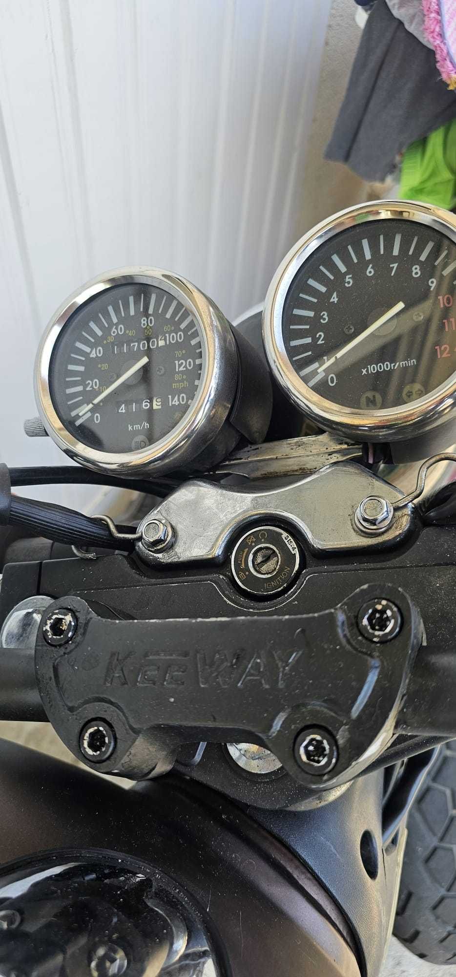 Keeway Superlight 125