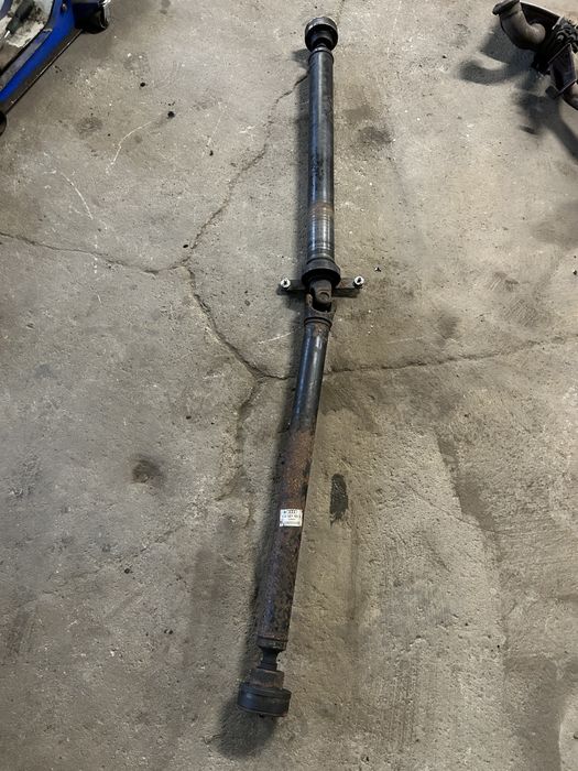 Wal napedowy audi A8 D2 3.7 V8