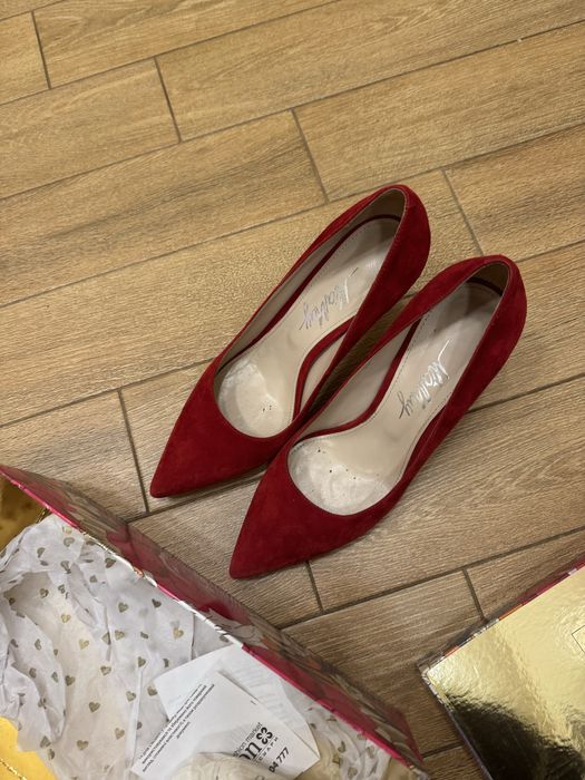 Червоні лодочки miraton