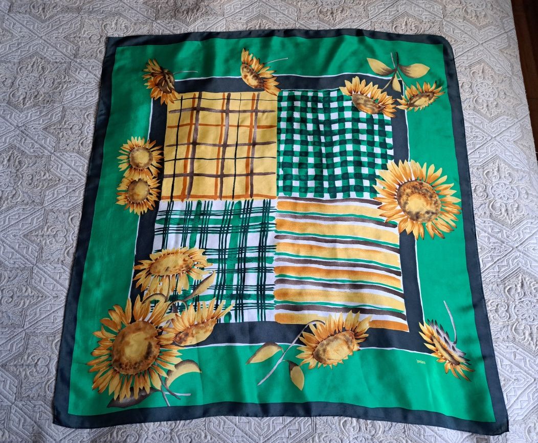 Silk Scarf Квіти. Винтаж.