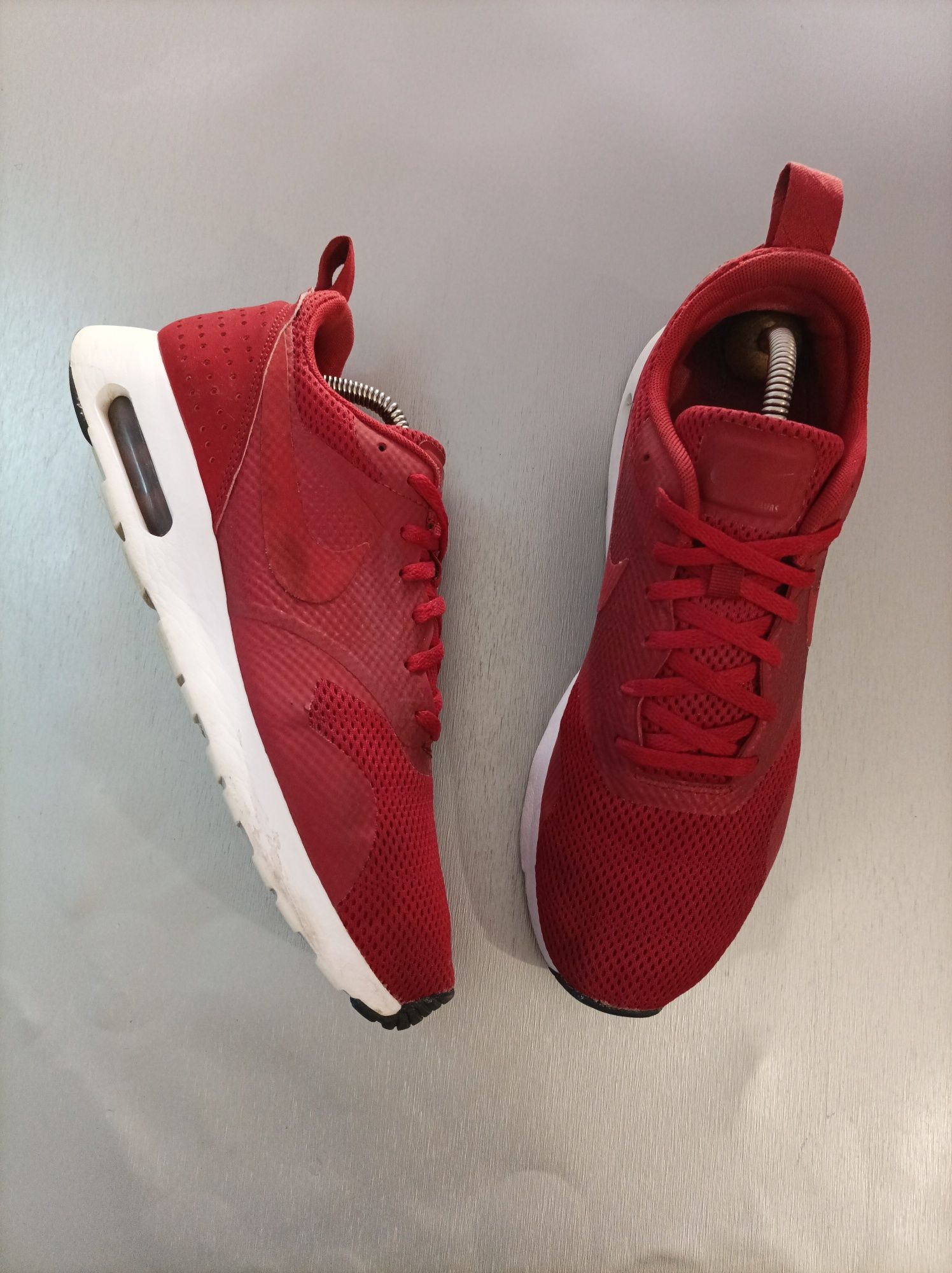 Кроссовки Nike Air Max Tavas SE Red