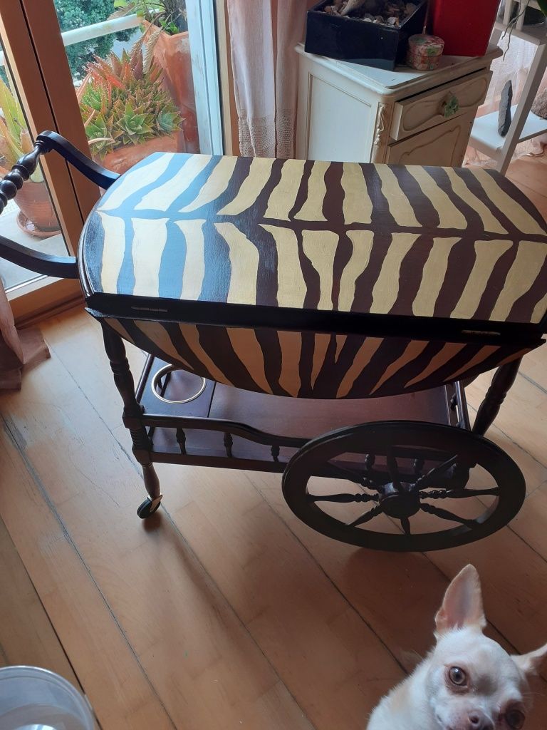 Mesinha vintage zebra