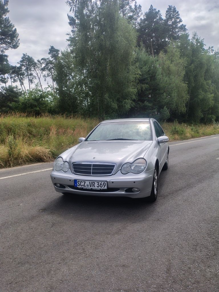 Mercedes-Benz c-klasa