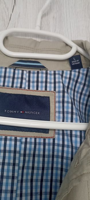 Beżowy płaszcz męski przejściowy trencz Tommy Hilfiger rozmiar L