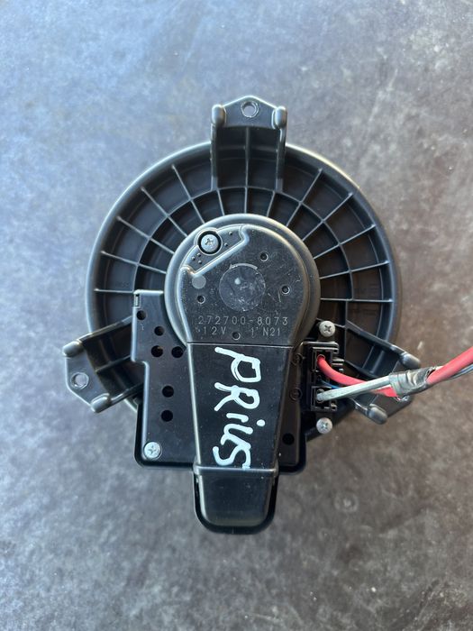 Моторчик пічки печки Toyota Prius XW30 09-15 272700-8073