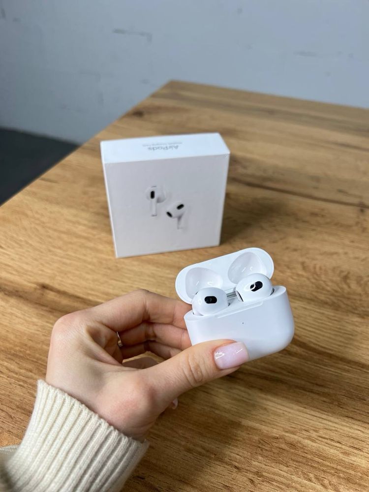 Навушники AirPods 3