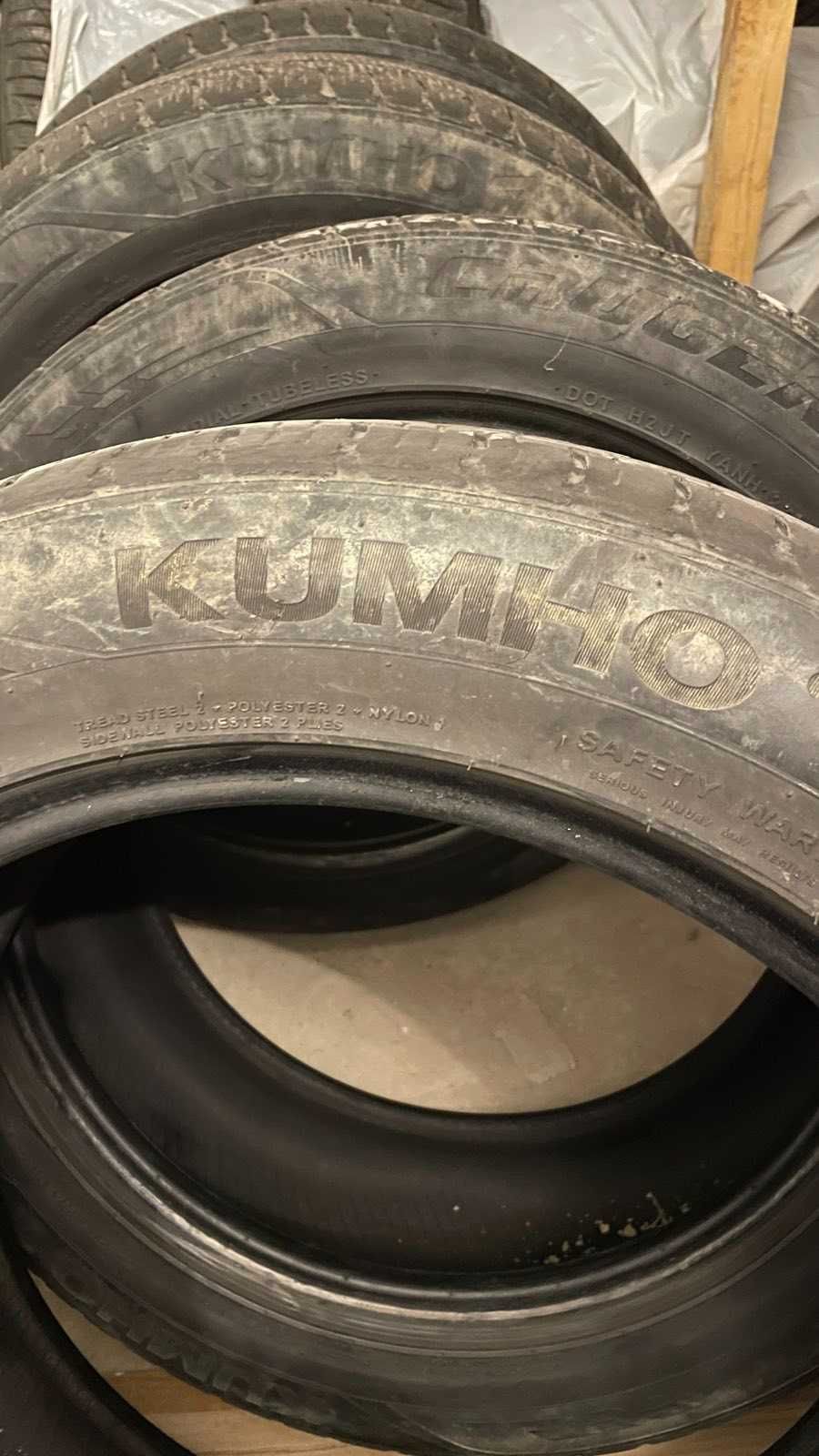 Kumho 235/55/19 літо (4шт)