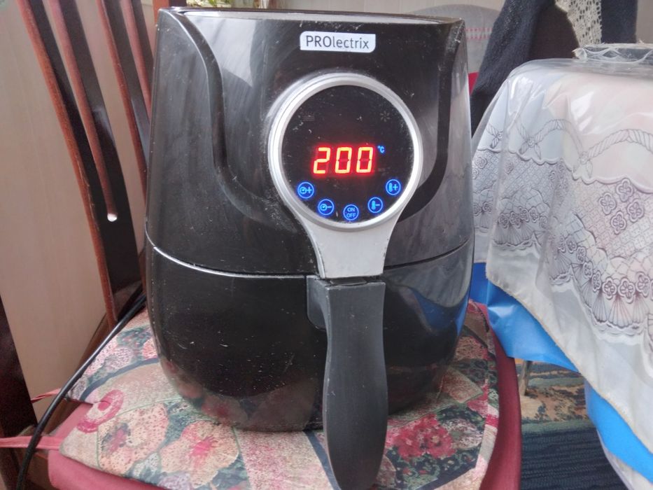 Vendo Airfryer a funcionar bem