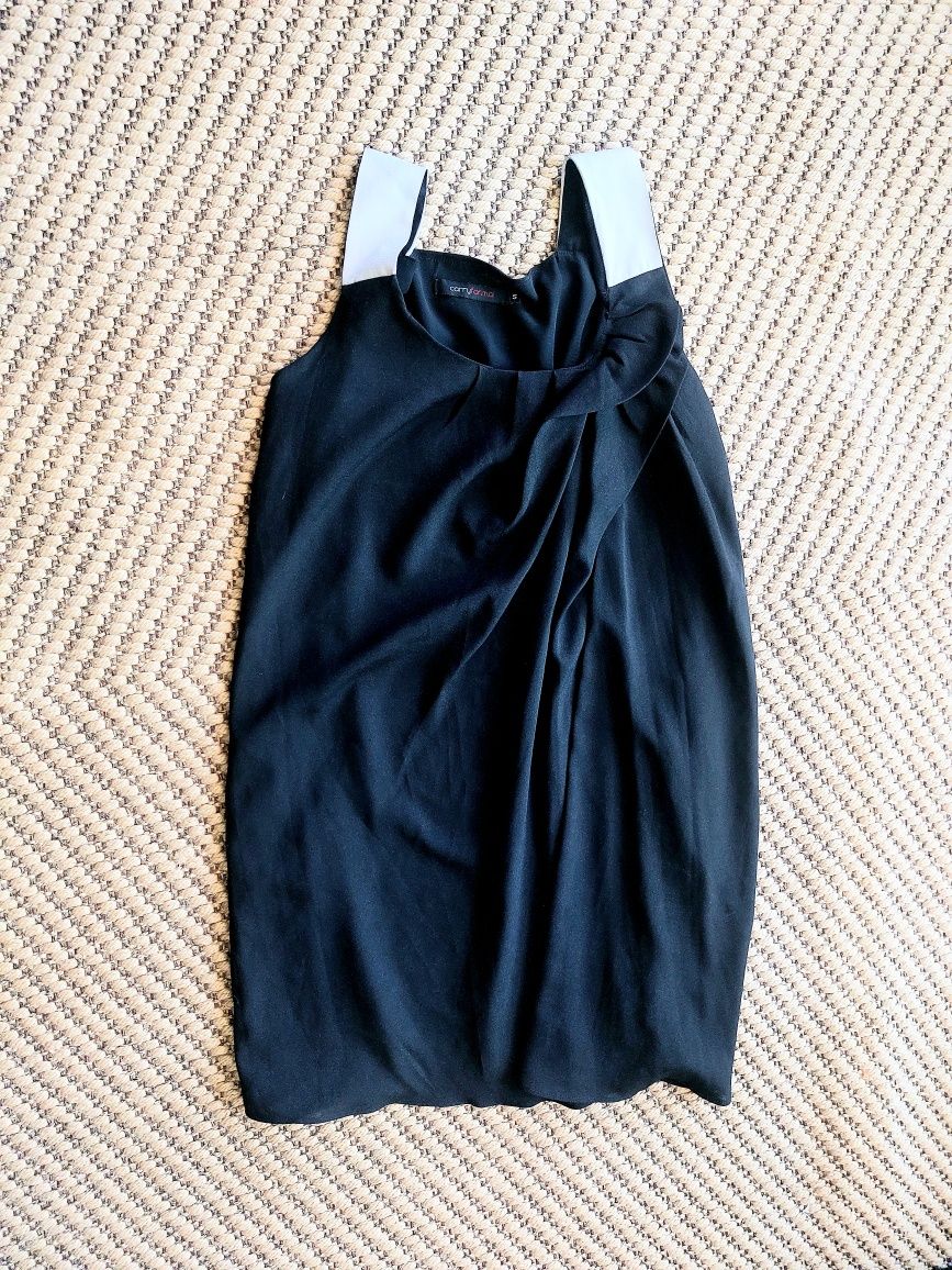 Sukienka mini, mała czarna, HIT, szafa kapsulowa r. XS