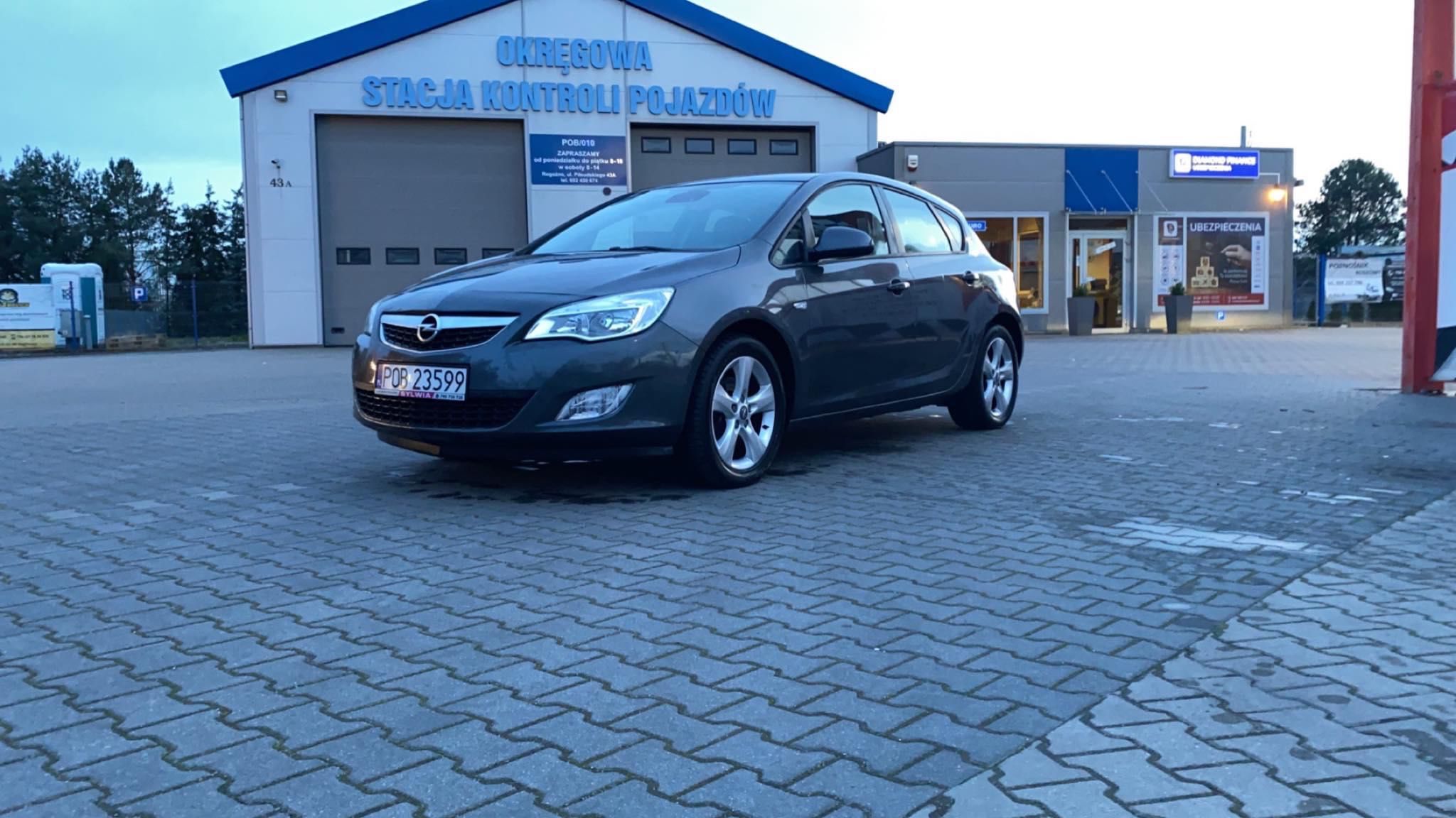 Opel Astra 1.7 CDTI 2011