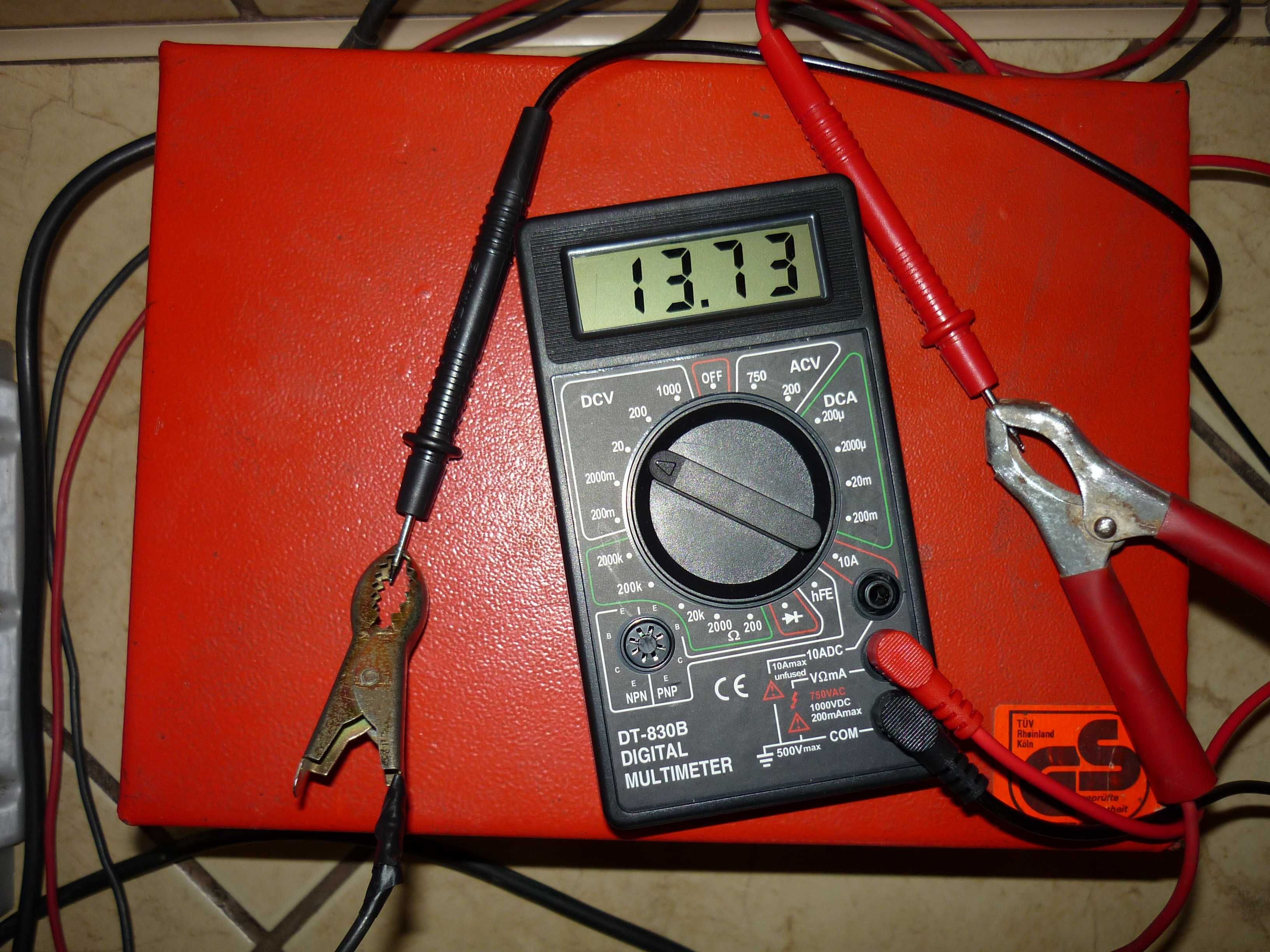 Prostownik/ładowarka ABSAAR 6A 12 V