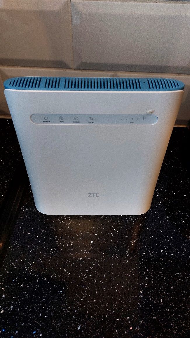 Router ZTE MF 286D na kartę SIM