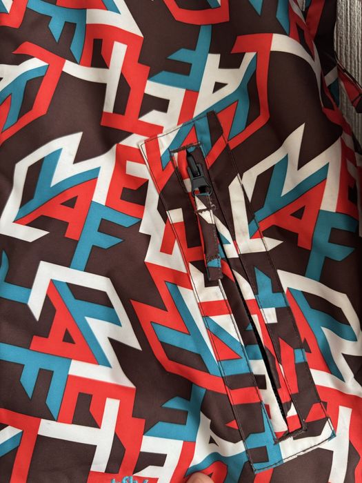 Гірськолижна куртка жіноча або на підлітка