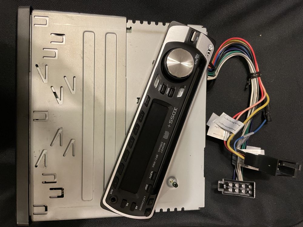 Radio LG z CD, MP3, Aux