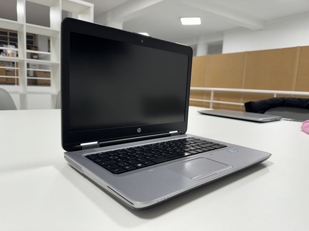 HP ProBook 640 G2 | i5-6200U | 8GB | 512Gb M.2 | 14" | 1 ANO GARANTIA