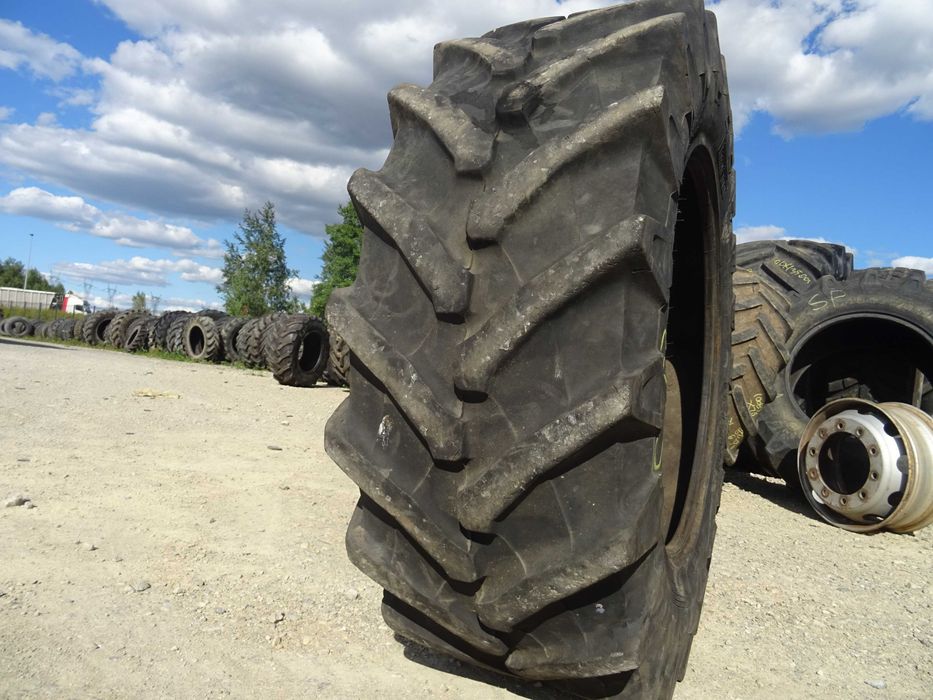 Opona 440/65R28 PIRELLI TM 800 (820 netto)