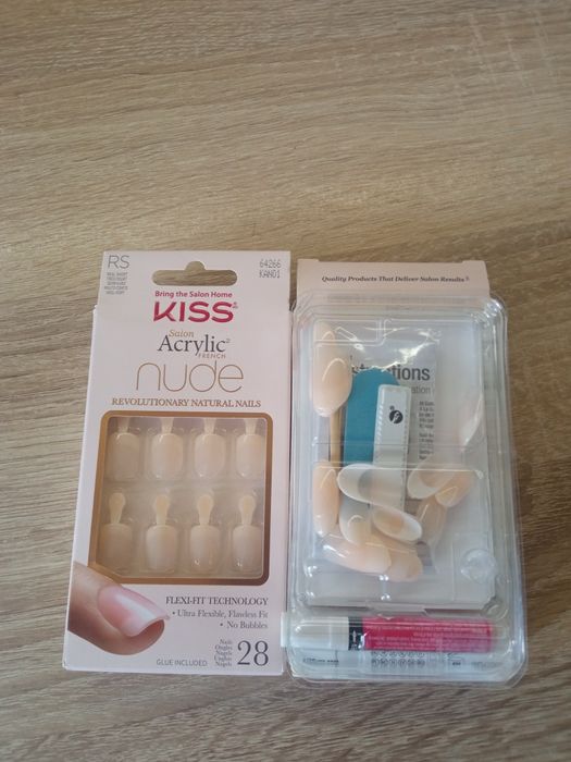 Набір накладних гелевих нігтів Kiss