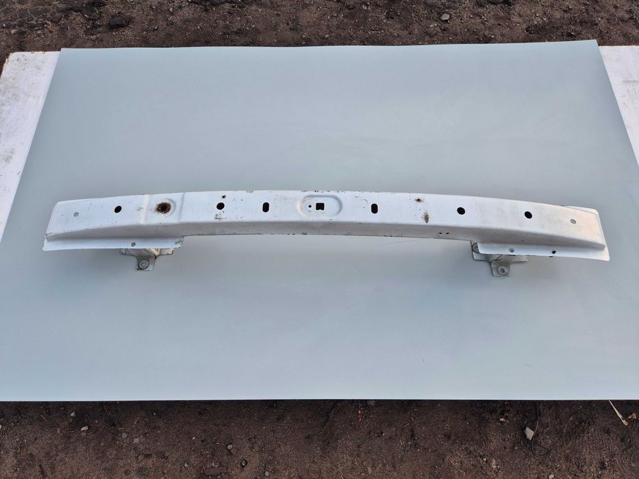 Przednia Przód Belka Pod Zderzak Pas Renault Trafic II Vivaro A 06-14r