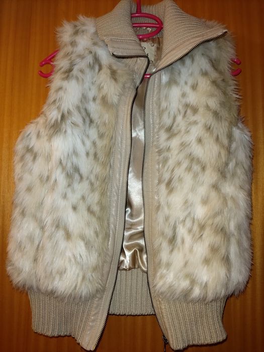 Colete tons de bege/creme de pêlo