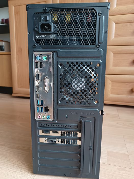 Zestaw komputerowy[R5 1500X, GTX 1050Ti, 16Gb, 1Tb SSD]monitor+gratisy