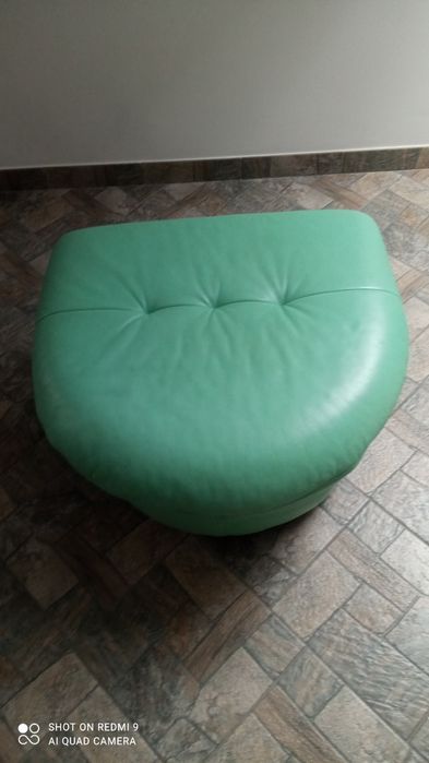 Pufa salonowa miętowa eko skóra