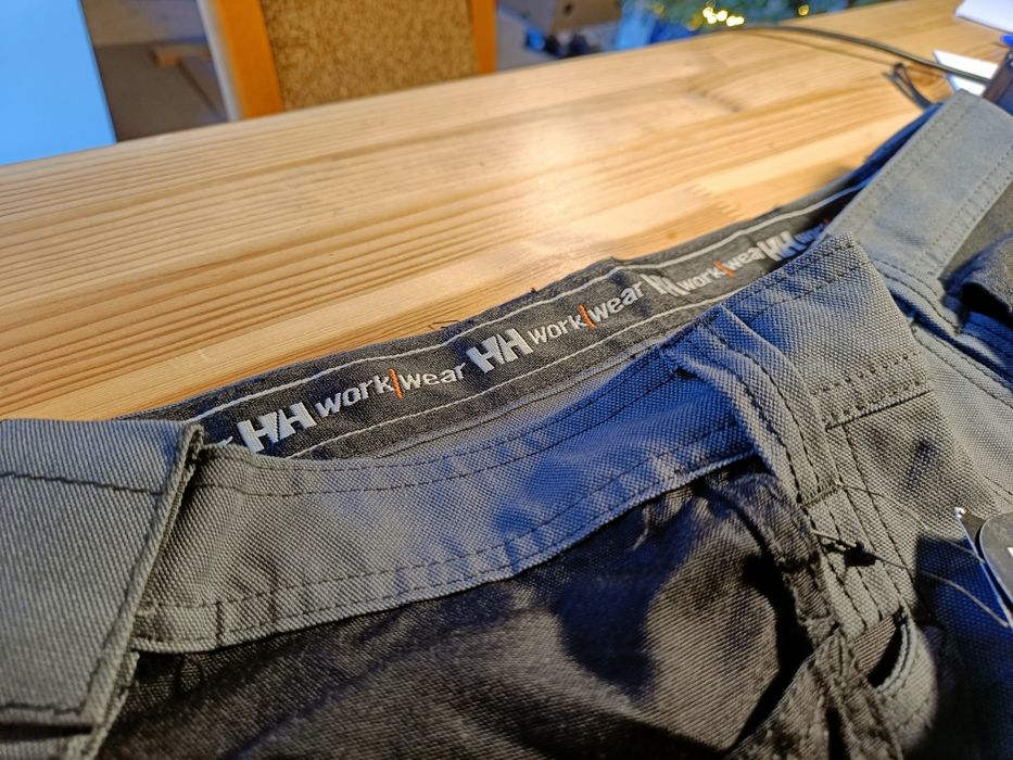 Helly Hansen Chelsea spodnie robocze roz. C52 (W36, L32)