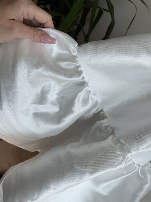 Biała satynowa sukienka mini trapezowa falbanki xxl 44 asos
