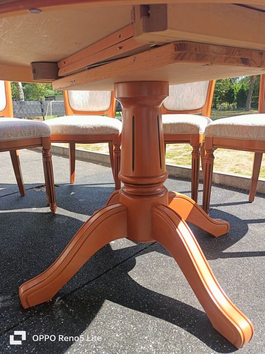 Stół okrągły rozkładany+5 krzeseł