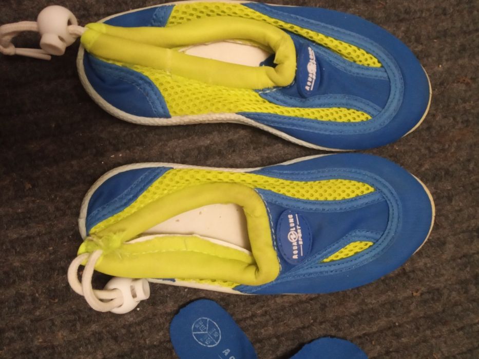 Детская обувь для плавания