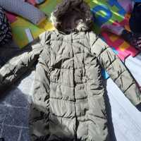 Płaszcz zimowy damski firmy Reserved w rozmiarze M