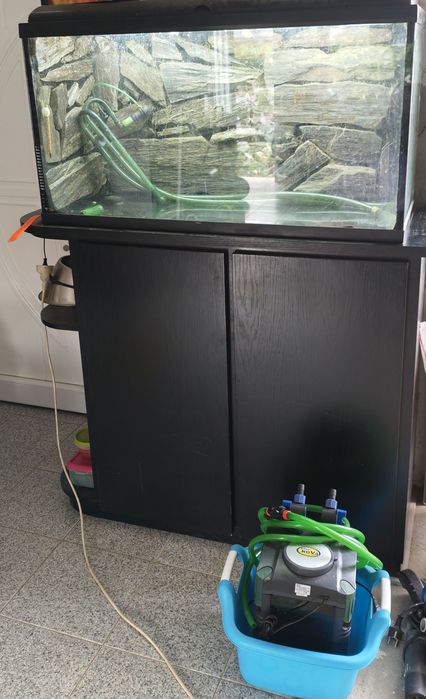 Aquario 220L c/filtro