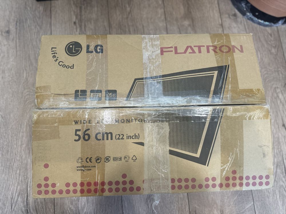 Монитор LG Flatron w2242s
