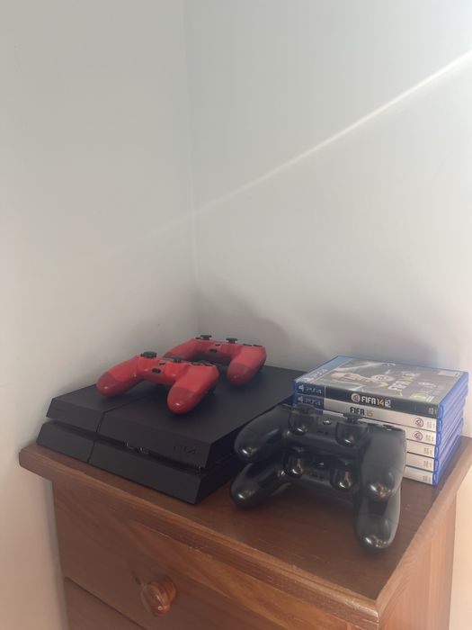 Playstation 4 - [PS4] - com 4 comandos e 6 jogos