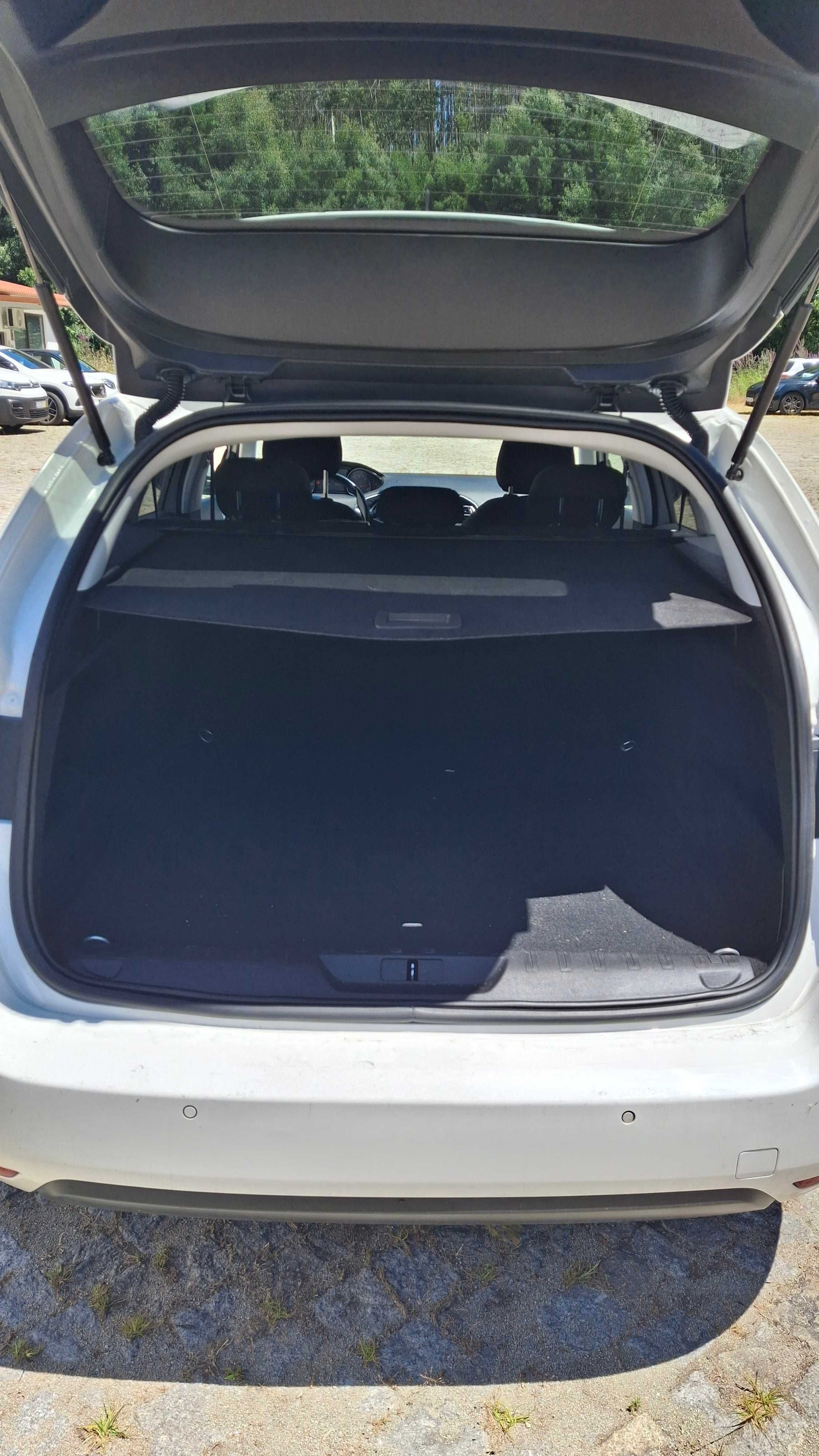 Peugeot 308 1.6 BlueHDi 120