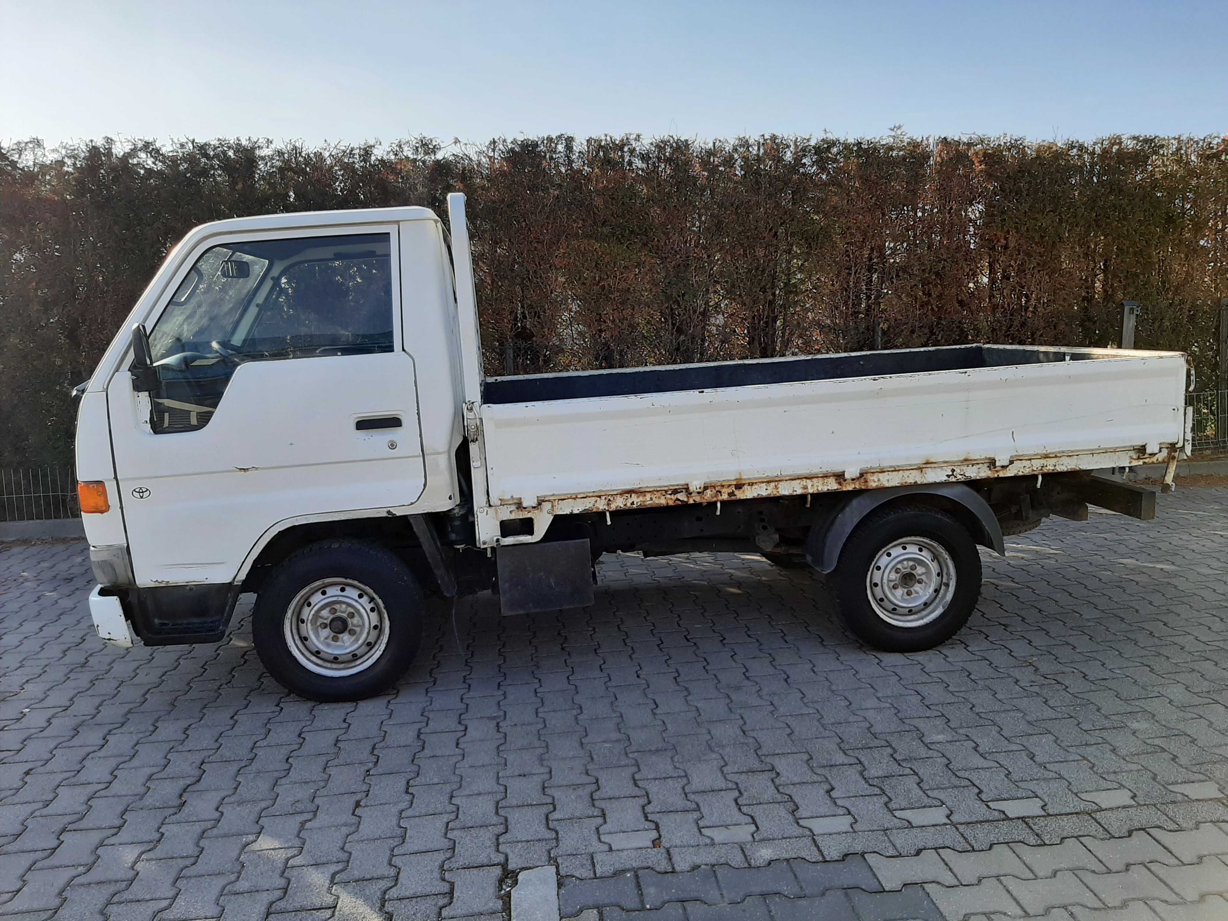 TOYOTA DYNA 150,  2.4 D, umowa kupna sprzedaży